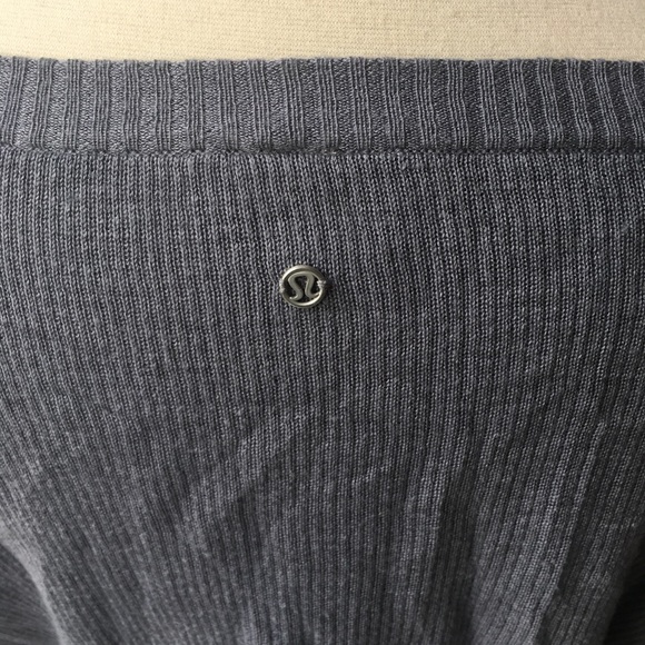LULULEMON Knit Scoop Neck Sweater Grey Blue Long - Picture 3 of 4